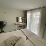 House Nr 69, Dichtbij Feriehus *