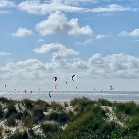 House Nr 69, Dichtbij