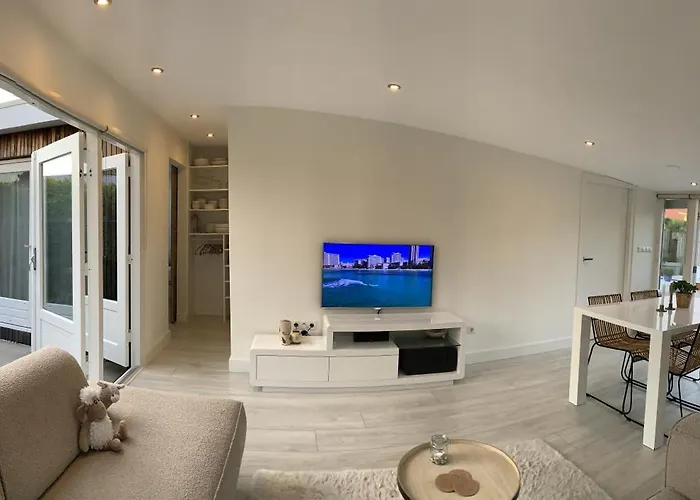 House Nr 69, Dichtbij Ouddorp