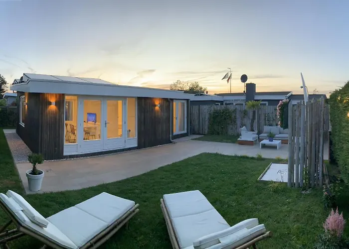 House Nr 69, Dichtbij Holiday home Ouddorp